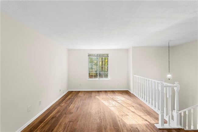 Building Photo - 2116 Scarbrough Rd