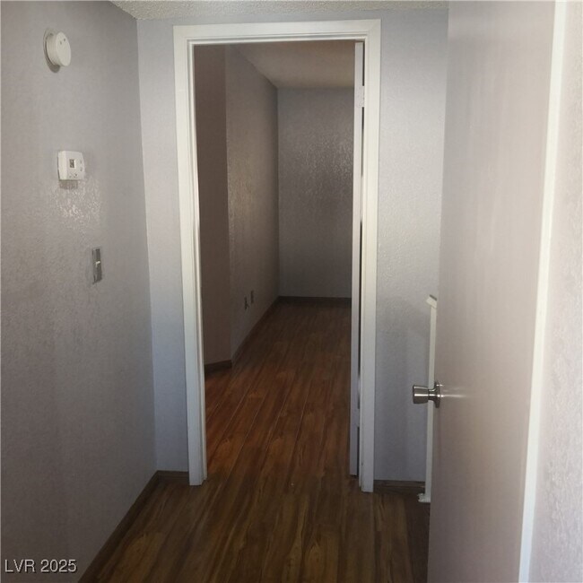 Building Photo - 6750 Del Rey Ave