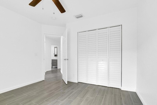 Building Photo - 13998 Folkestone Cir