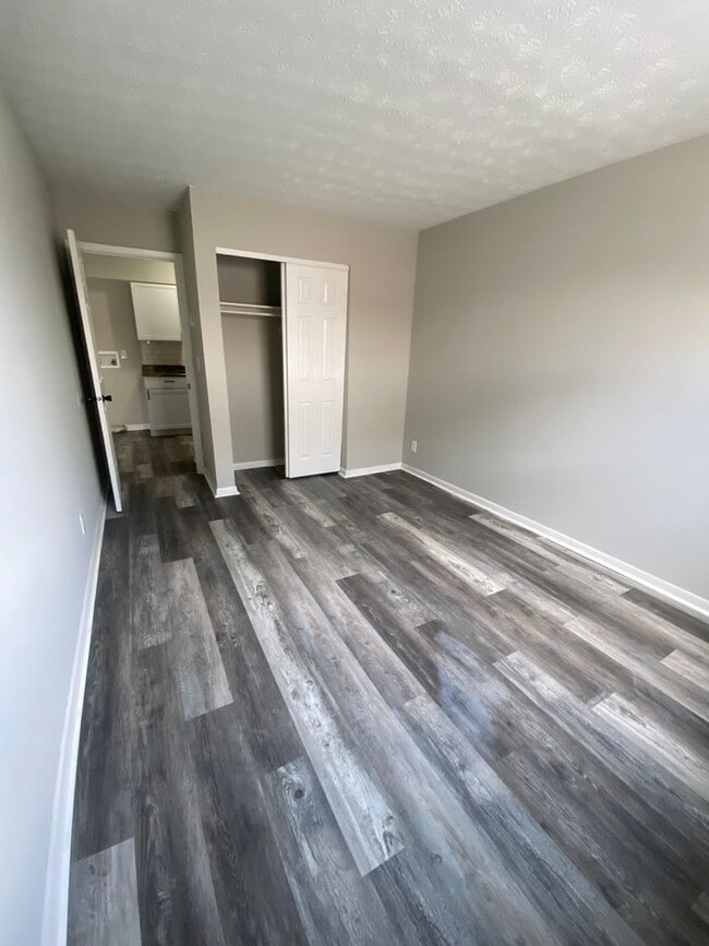 Building Photo - 3309 Roosevelt Blvd