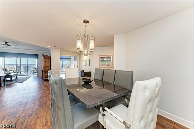 Building Photo - 14813 Laguna Dr