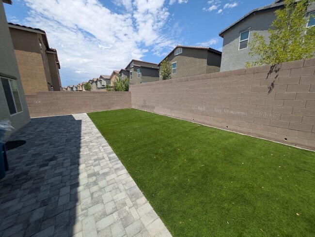 Building Photo - 3752 Andorian Ave