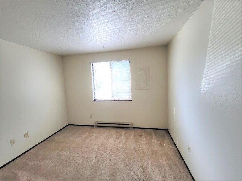 Building Photo - 1118 SE Rhone St