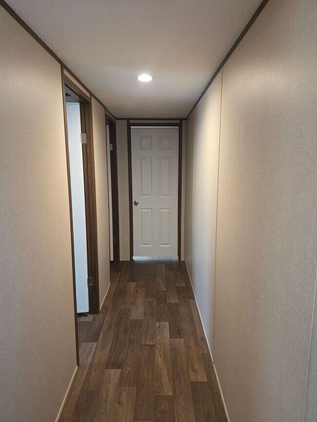 Building Photo - 1775 Sea Creek Dr