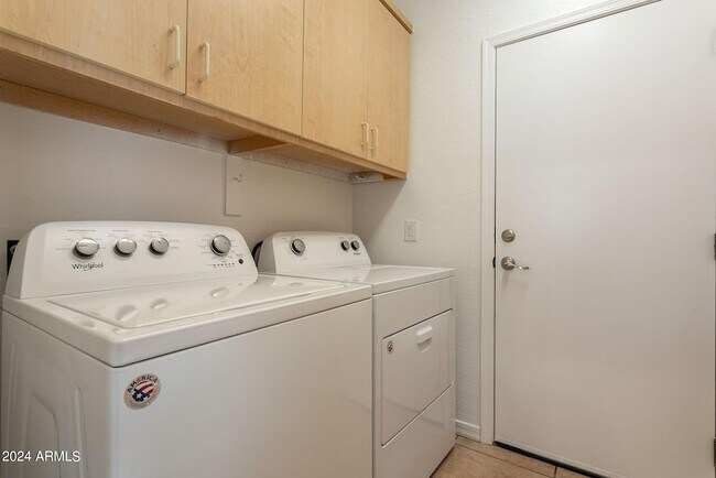 Building Photo - 30153 N 71st Dr