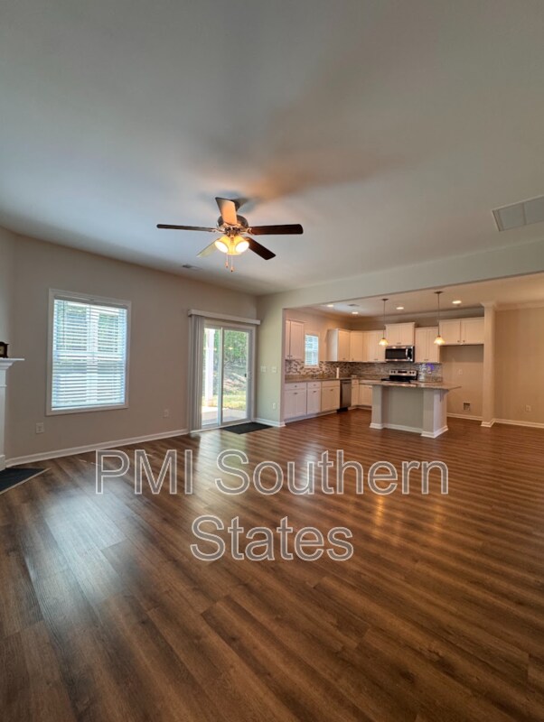 Building Photo - 320 Alameda Ln