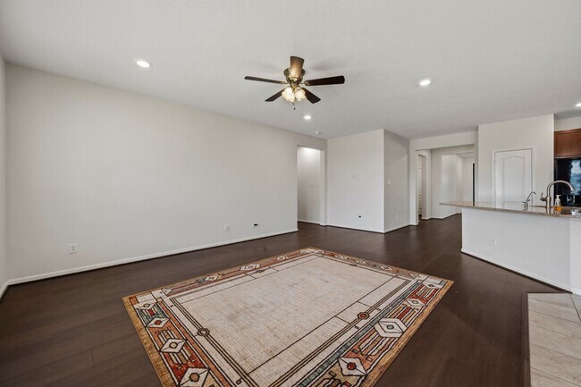 Building Photo - 20602 Pioneer Oak Ln