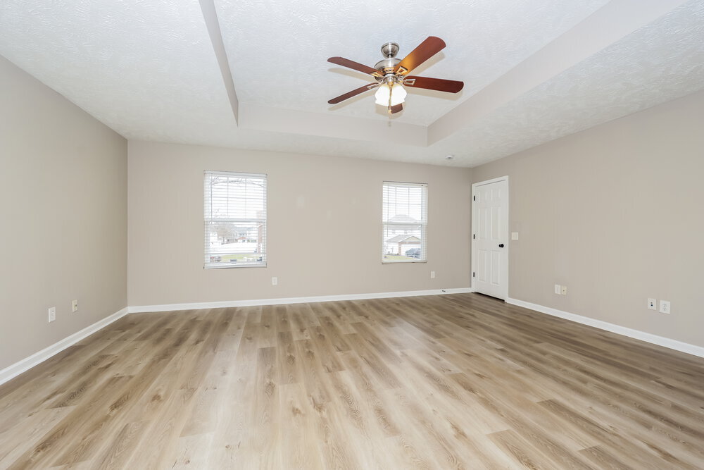 Building Photo - 5823 Roxbury Dr