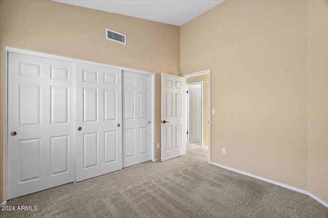 Building Photo - 1310 E Sheena Dr