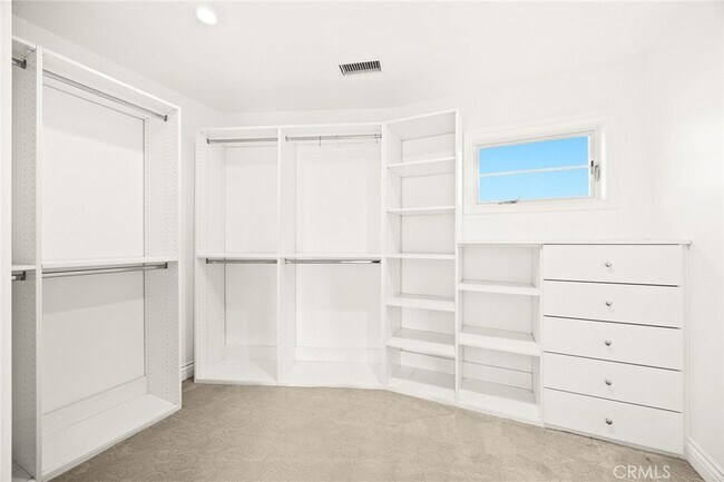 Building Photo - 416 N Altura Rd