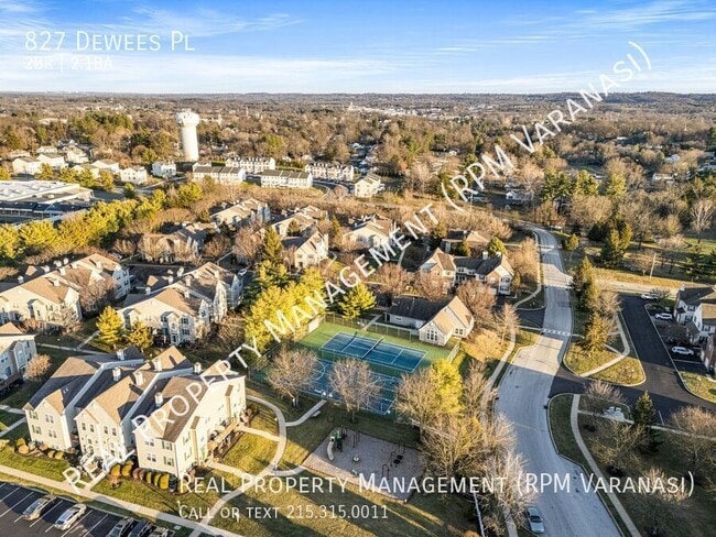 Building Photo - 827 Dewees Pl