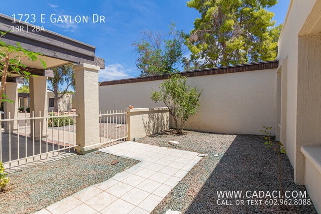 Building Photo - 1723 E Gaylon Dr