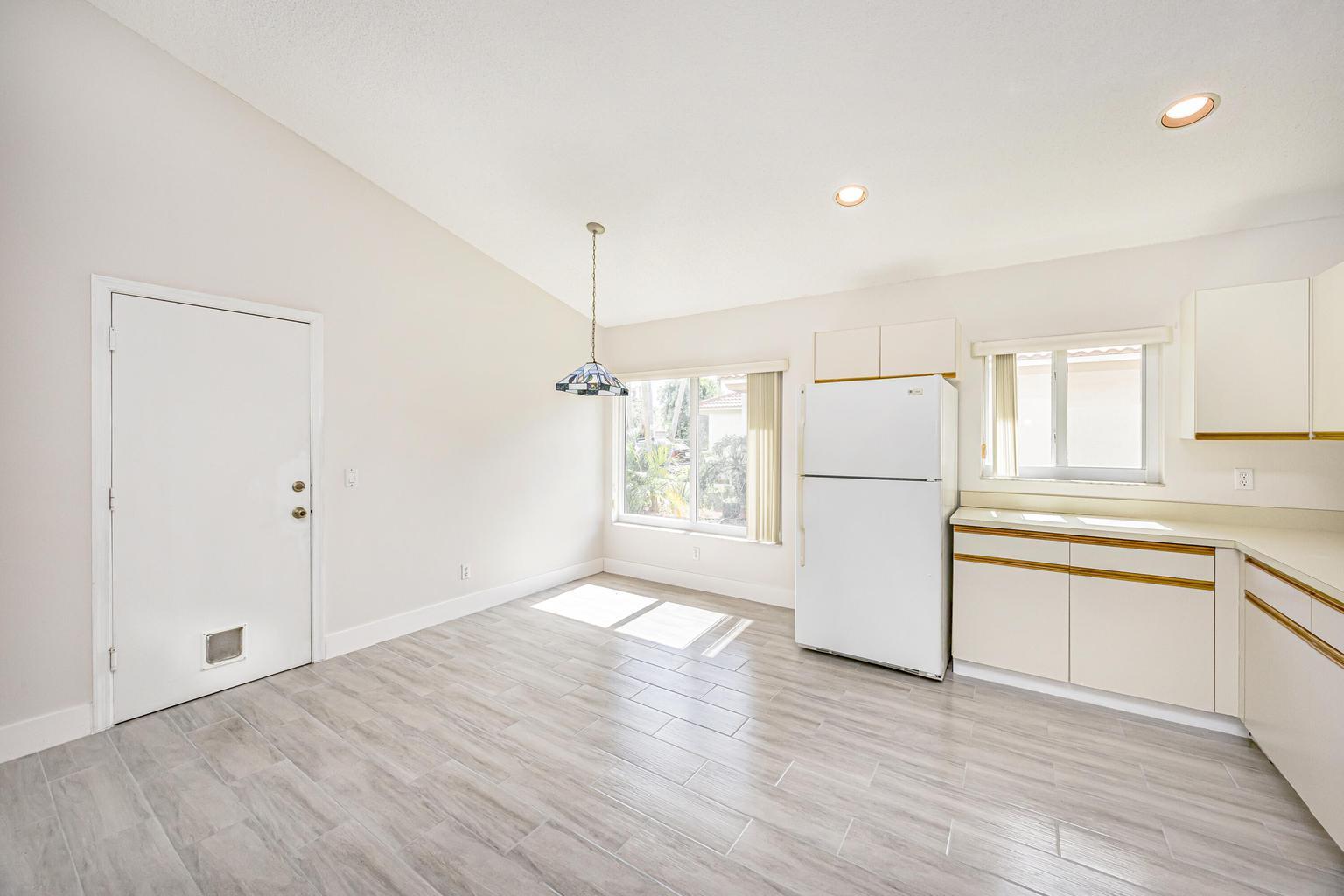 Building Photo - 5148 Rosen Blvd