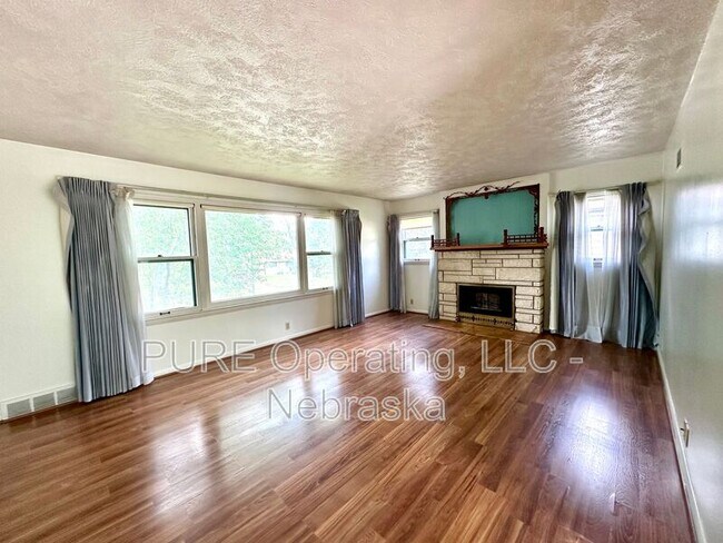 Building Photo - 1817 N 78th St