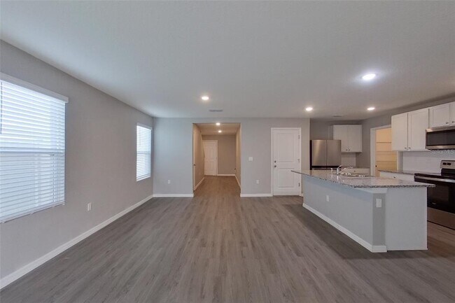 Building Photo - 8584 SW 43rd Ter