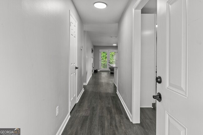 Building Photo - 140 Cumberland Ct