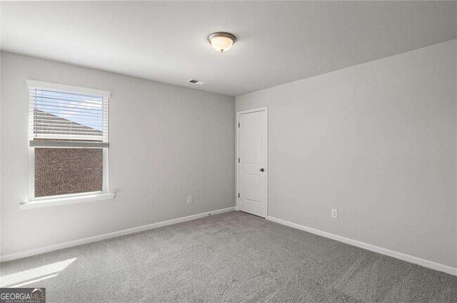 Building Photo - 213 Chiswick Lp