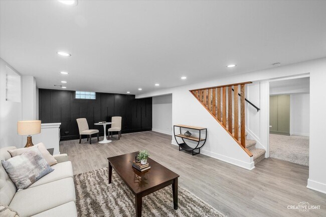 Building Photo - 3834 Hampton Ave