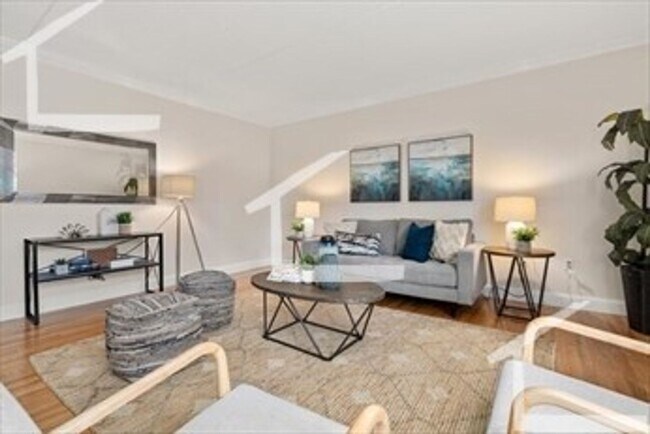 Building Photo - Coolidge Corner Location, High-End Finishe...