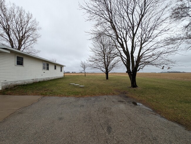 Building Photo - 2604 Jamestown Ave