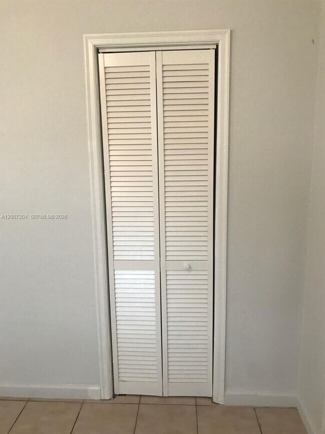 Building Photo - 2483 SW 11th St