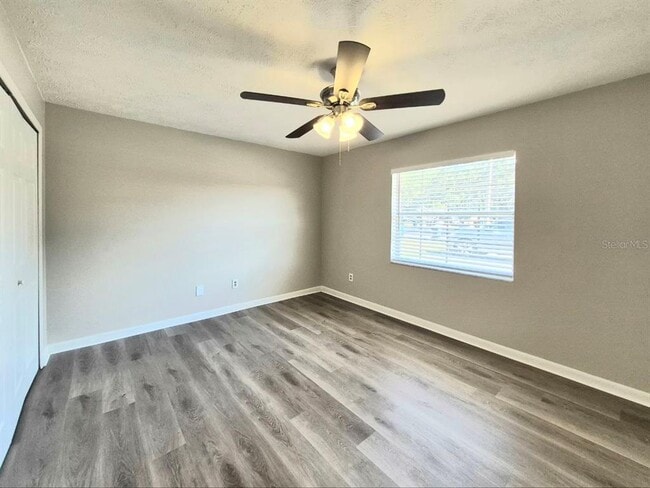 Building Photo - 3141 Bloomingdale Villas Ct