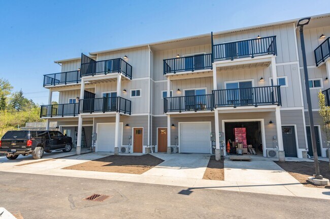 Building Photo - The Dewey Rd. Townhomes