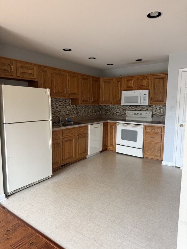 Building Photo - 429 Northstar Dr