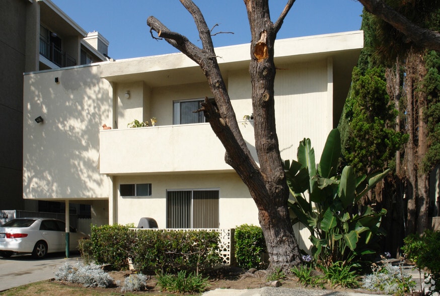 Primary Photo - 3755 Mentone Ave