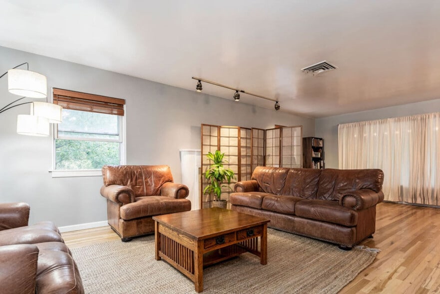 Building Photo - 3410 S 2700 E