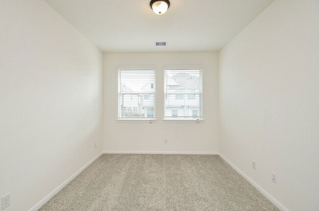 Building Photo - 130 W Coralburst Lp