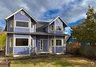 Building Photo - Beautiful Five Bedroom Home