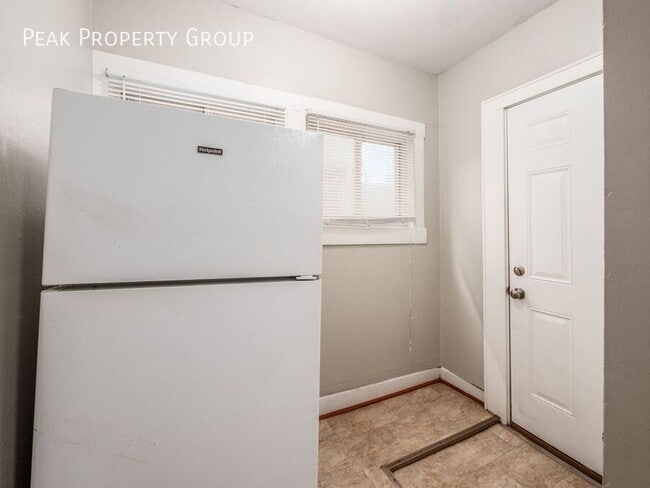 Building Photo - 1411 N 5th St