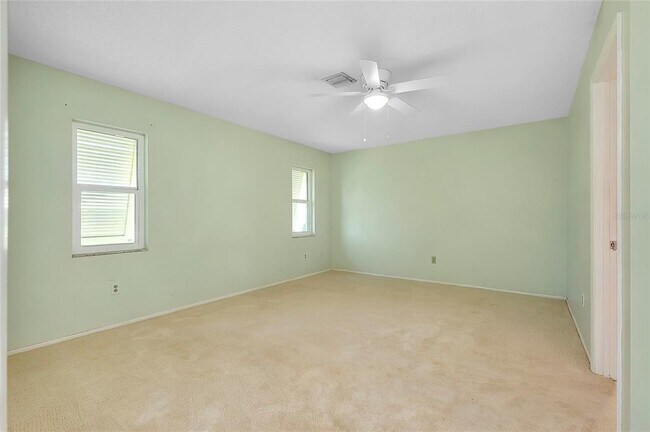 Building Photo - 49 Sandstone Cir
