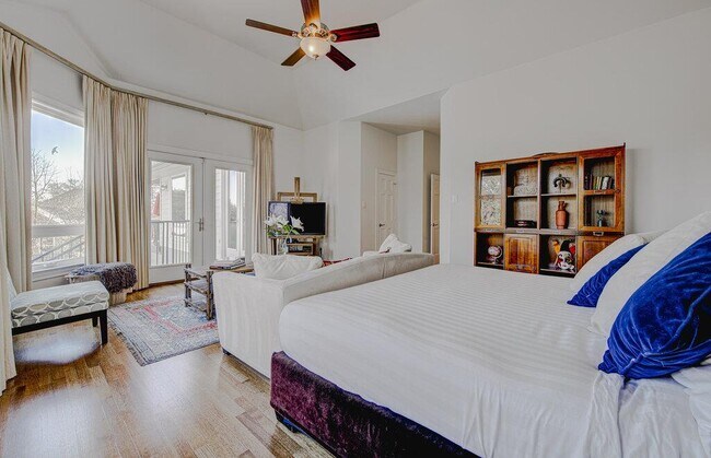 Building Photo - 4800 Mantle Dr