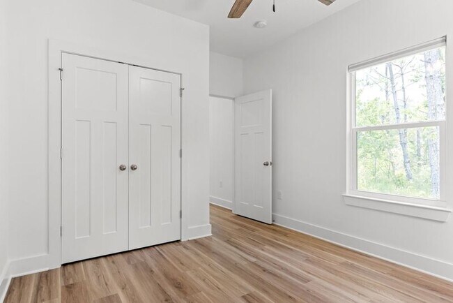 Building Photo - 3278 Bernath Dr