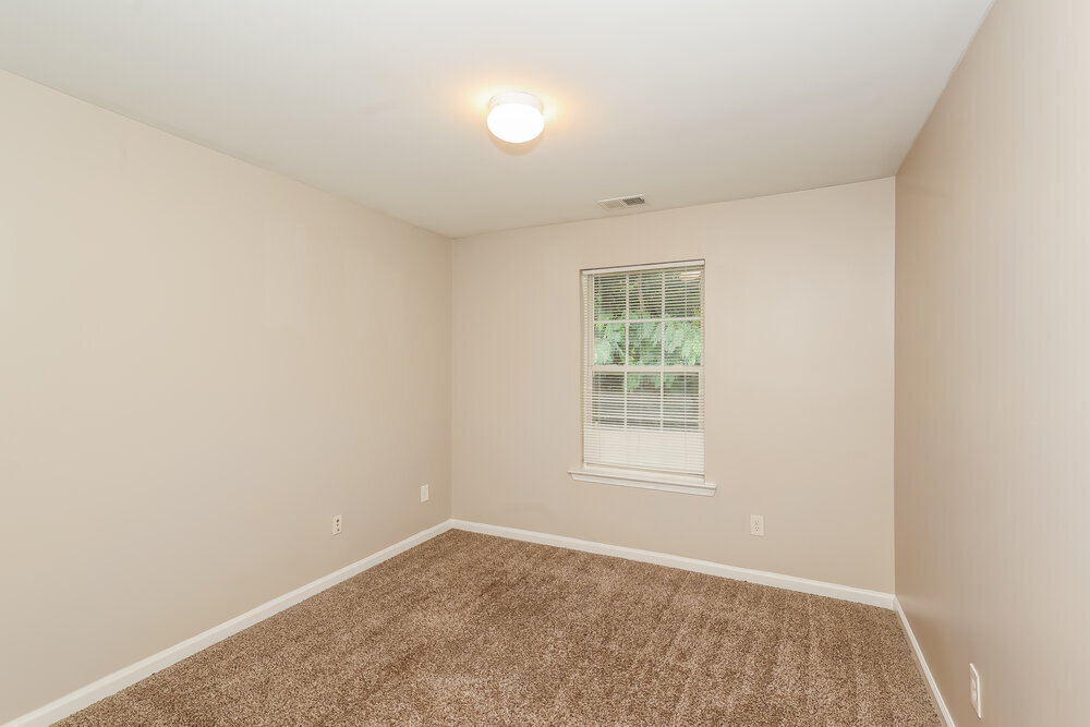 Building Photo - 713 Celeste Ln