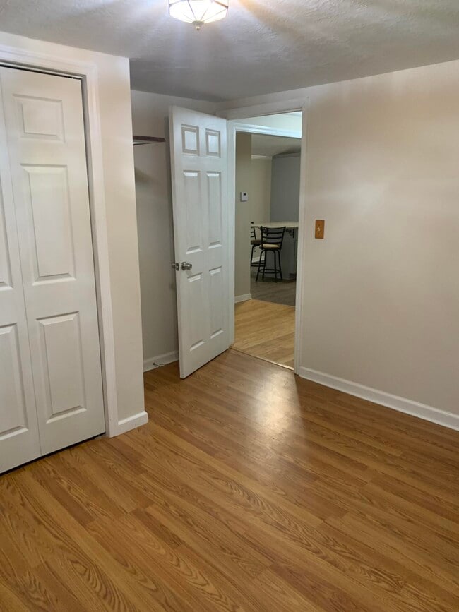 Building Photo - 4107 Vern Sikking Rd