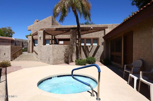 Building Photo - 4554 E Paradise Village Pkwy N