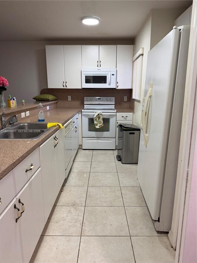 Building Photo - 22911 SW 88th Pl