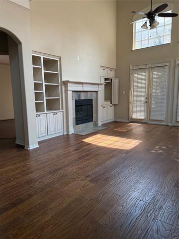 Building Photo - 2415 Greymore