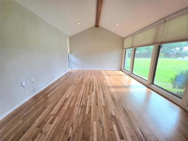 Building Photo - 1763 Maux Dr