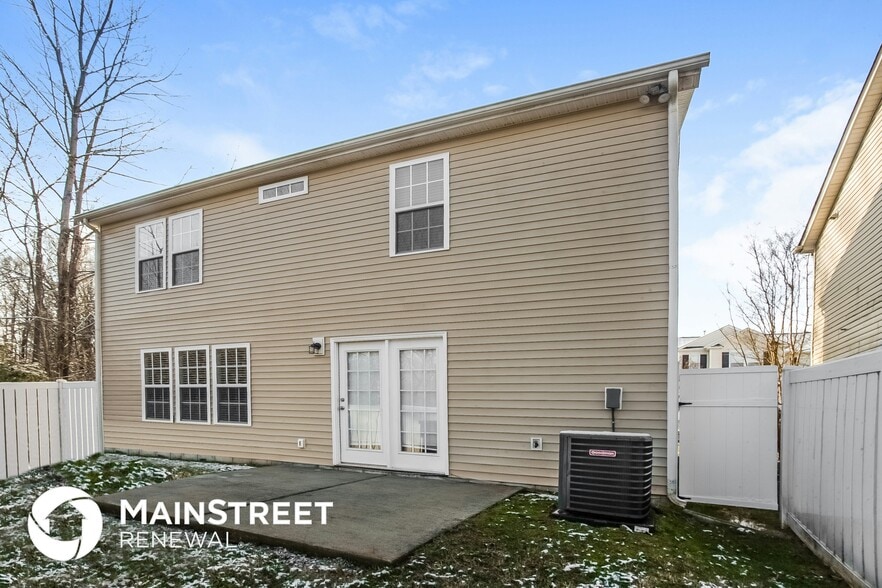 Building Photo - 13417 Golden Apple Ct