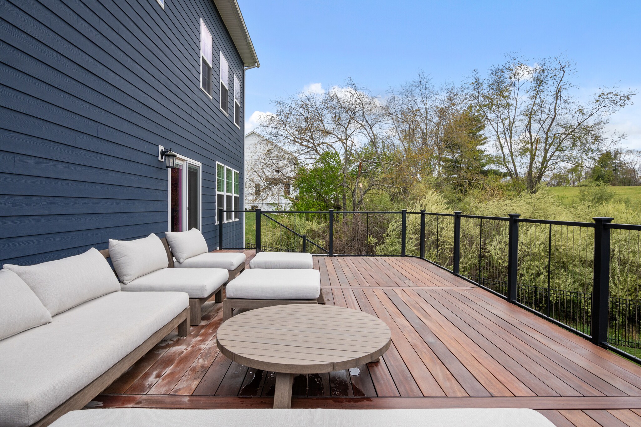 Building Photo - 840 Jefferson Cir