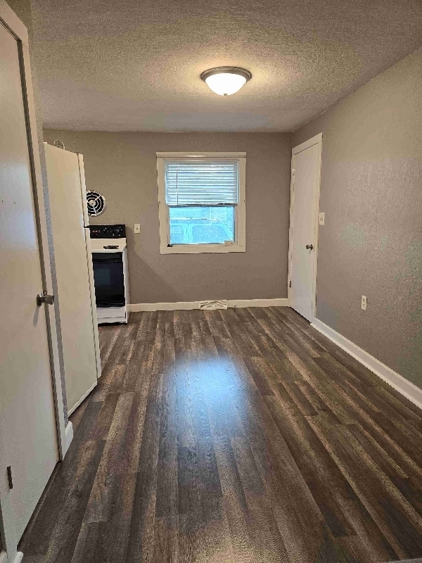 Building Photo - 205 Meade St