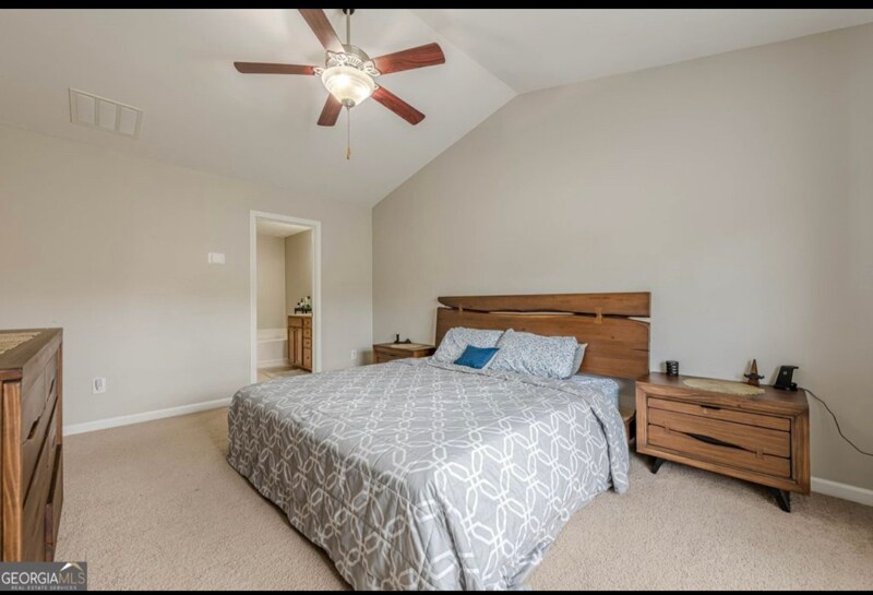 Building Photo - 2705 Maple Park Pl