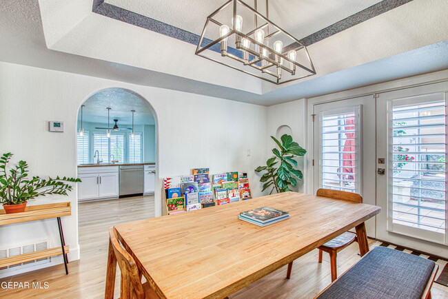 Building Photo - 6205 Brisa Del Mar Dr