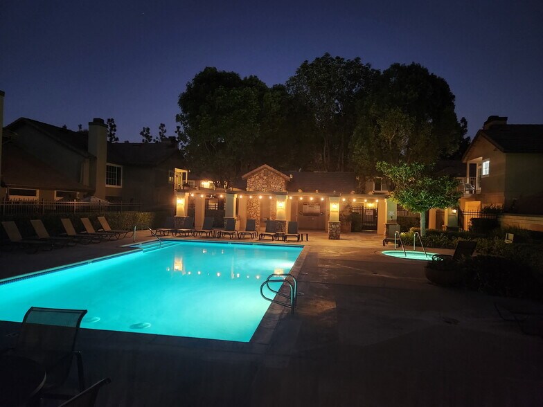 Community pool - 8040 E Snapdragon Ln