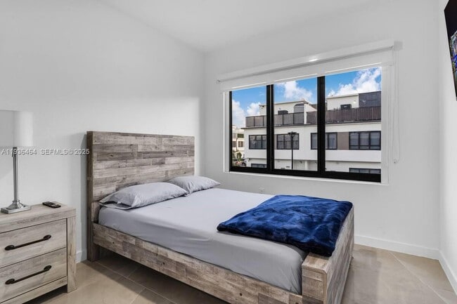 Building Photo - 14502 SW 260th St