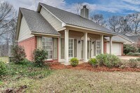 Building Photo - 407 Hemlock Dr